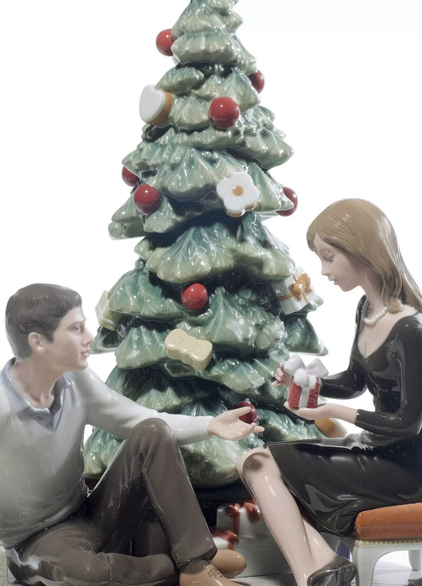 Lladró A Romantic Christmas Couple Figurine. Limited Edition^ Family