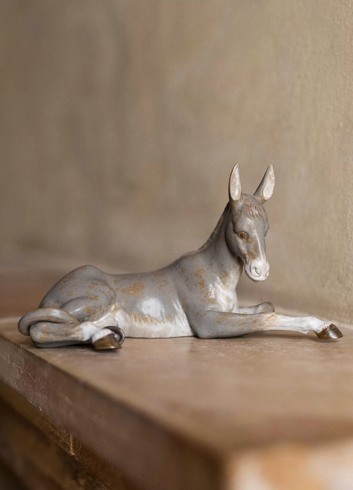 Lladró Donkey Nativity Figurine. Gres^ Christianity