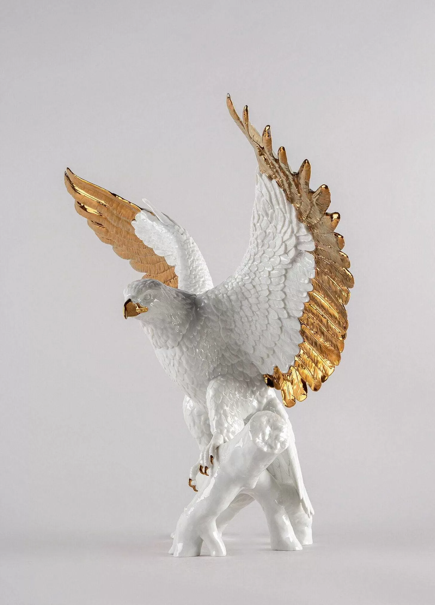 Lladró Freedom Eagle Sculpture. White And Copper^ Animals
