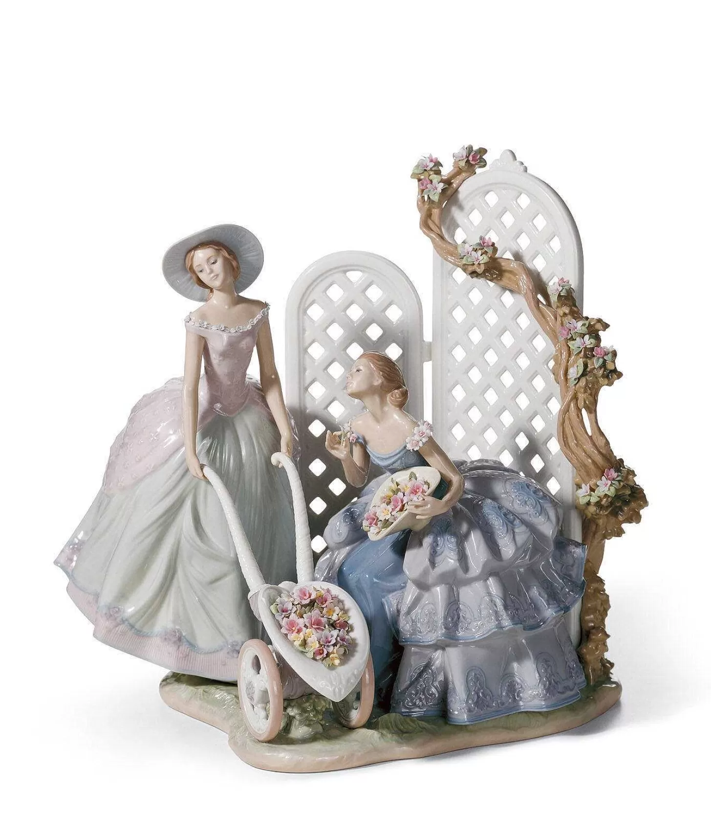 Lladró Garden Of Romance Women Figurine. Limited Edition^ Women