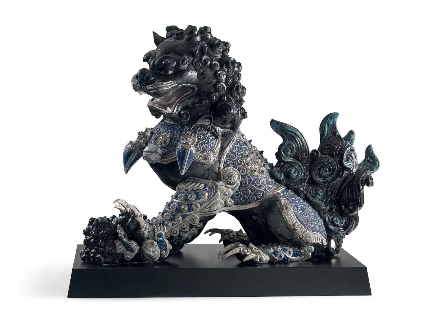 Lladró Guardian Lioness Sculpture. Black. Limited Edition^ High Porcelain