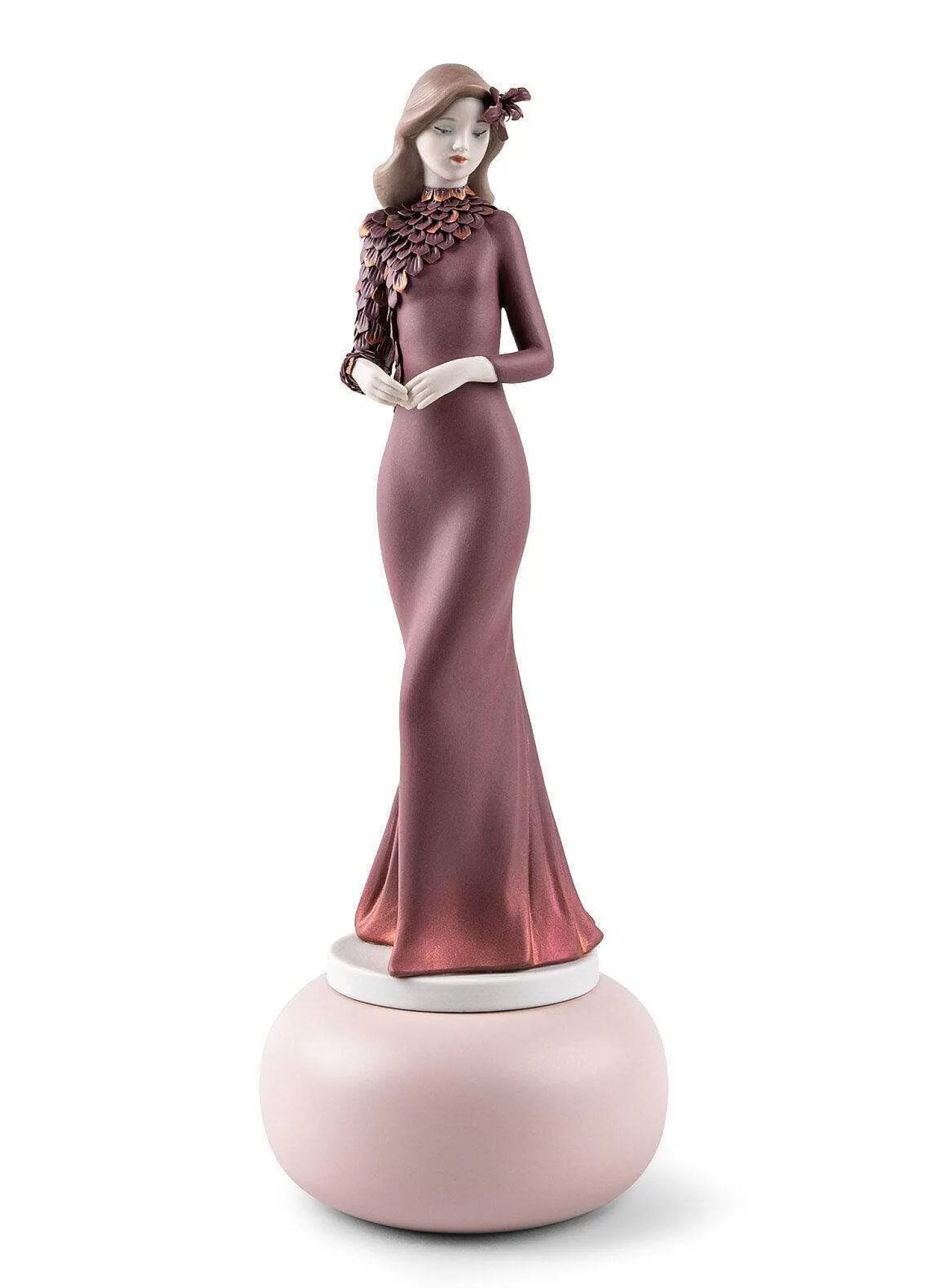 Lladró Haute Allure Timeless Style Sculpture. Limited Edition^ Heritage