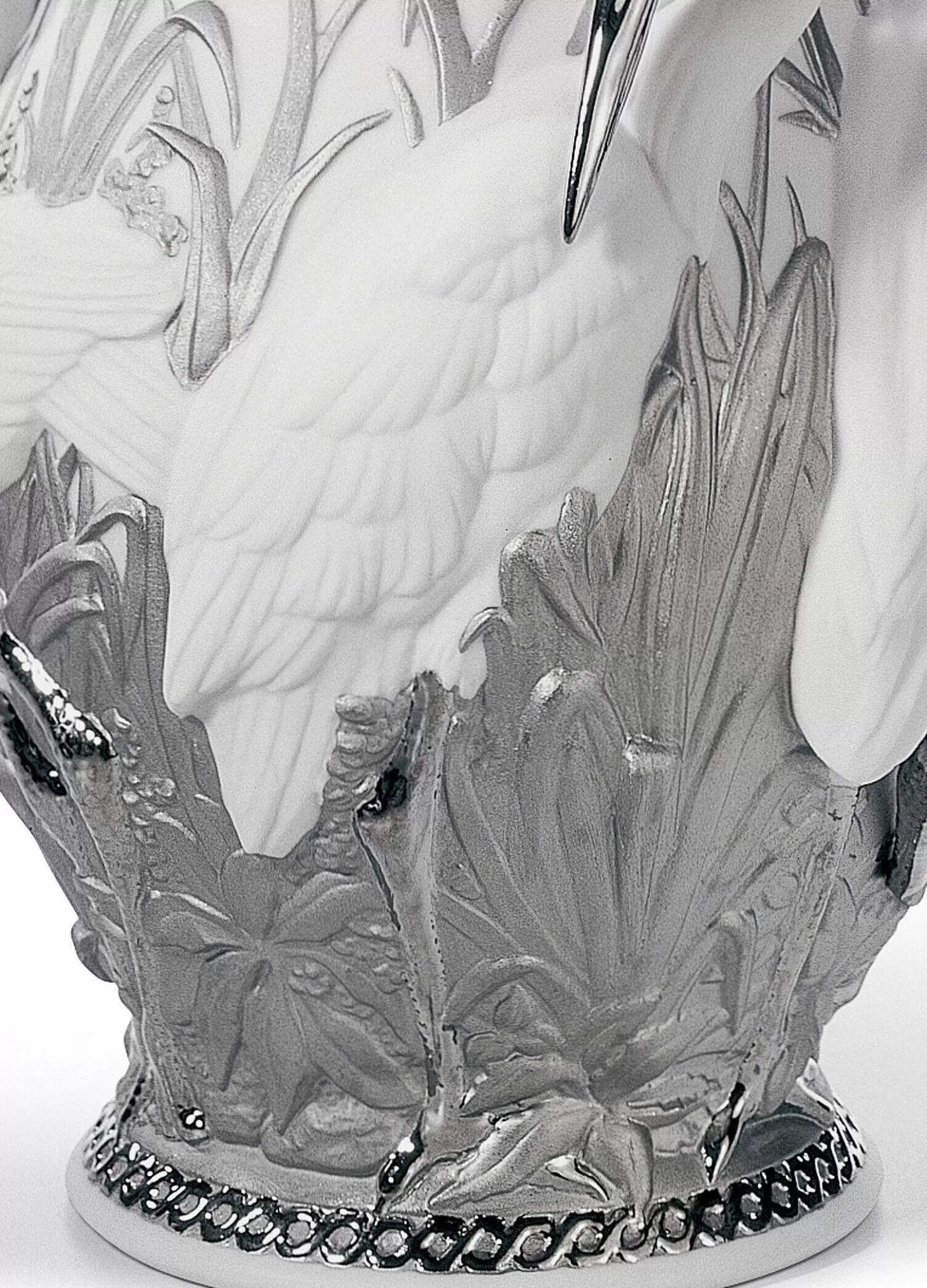 Lladró Herons' Realm Vase. Silver Lustre^ Gifts