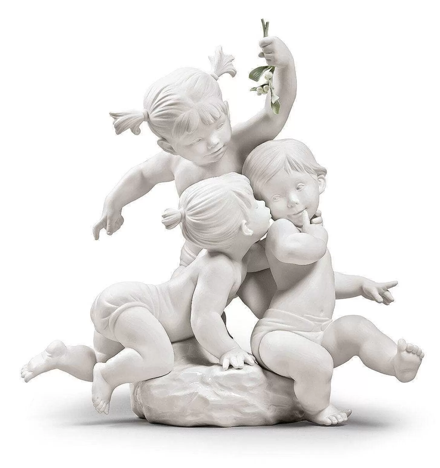 Lladró Kiss Under The Mistletoe Children Figurine^ Heritage
