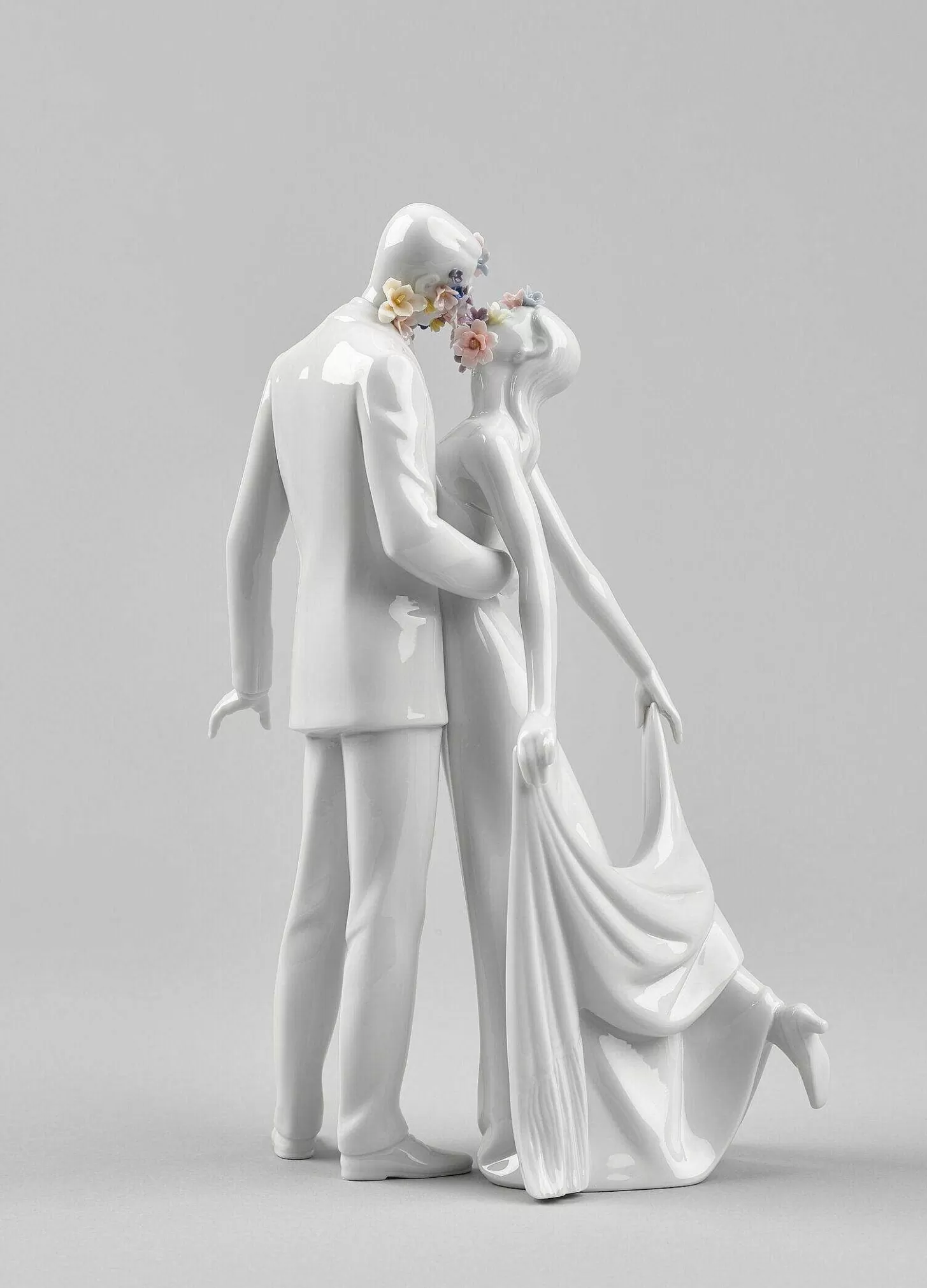 Lladró Love I Couple Figurine^ Heritage