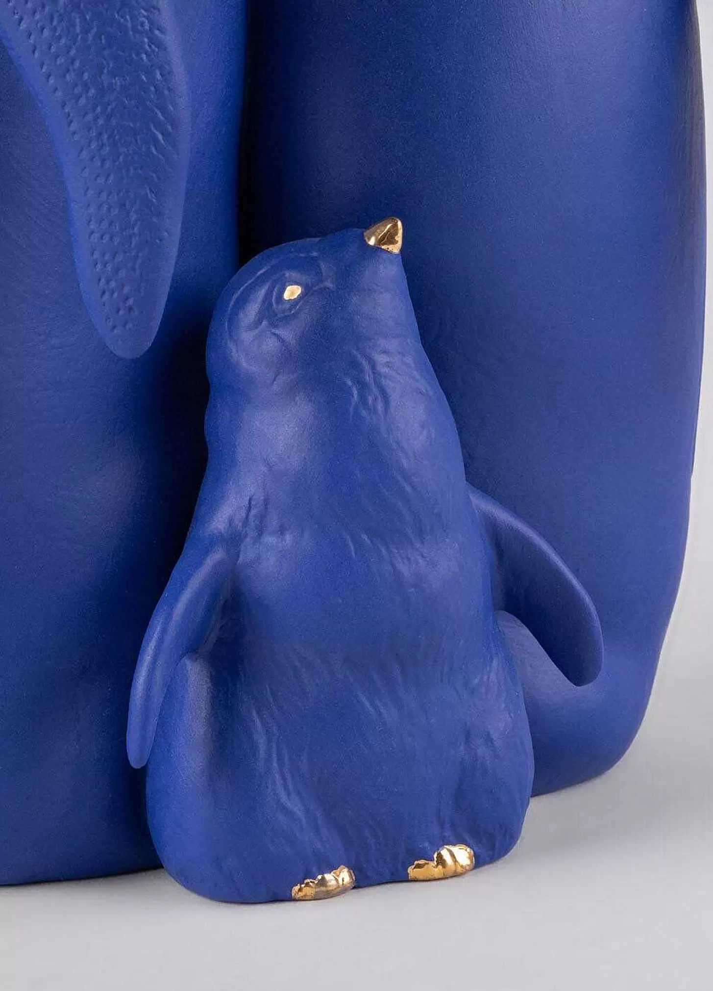 Lladró Penguin Family Sculpture. Limited Edition. Blue And Gold^ Heritage