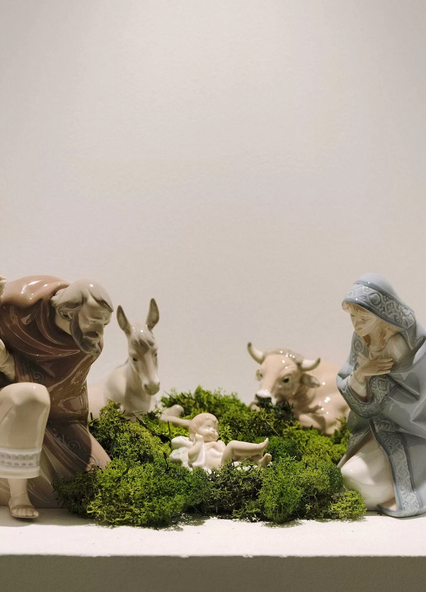 Lladró Silent Night Nativity Set^ Christianity