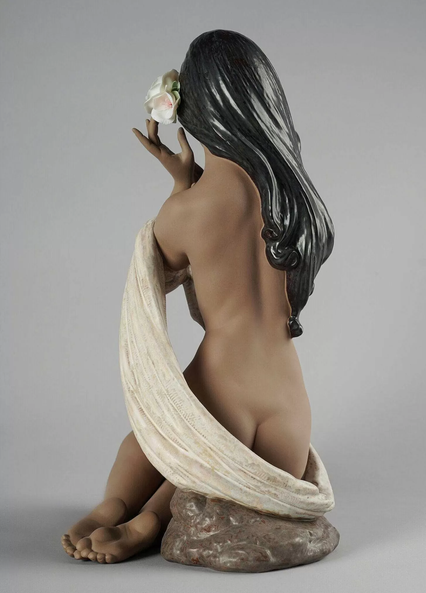 Lladró Subtle Moonlight Woman Figurine. Limited Edition^ Heritage