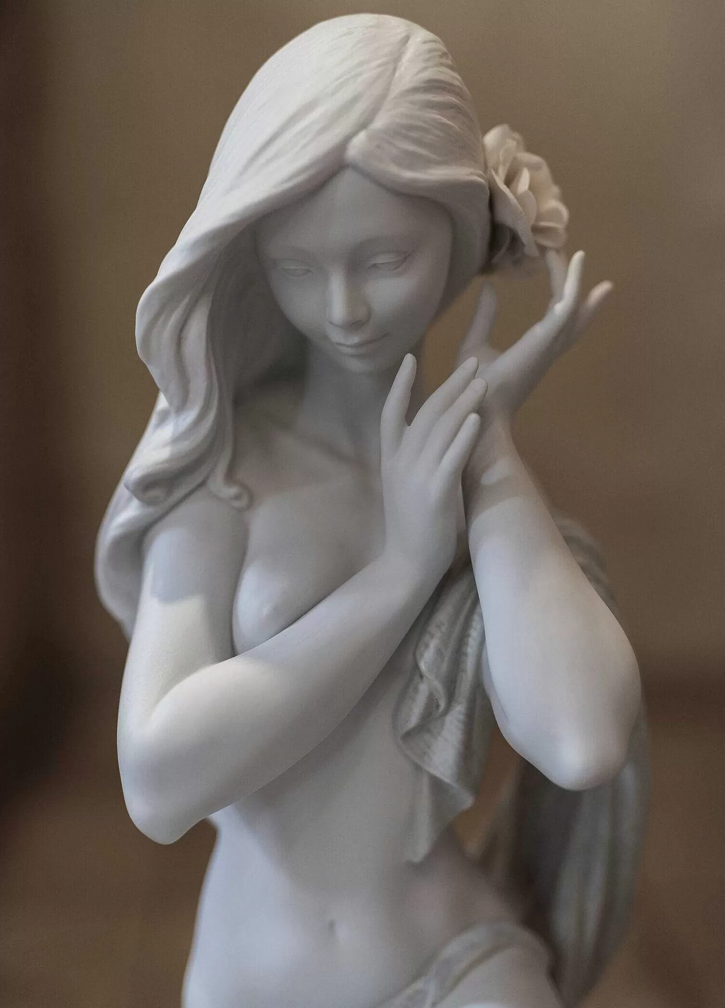 Lladró Subtle Moonlight Woman Figurine. White. Limited Edition^ Heritage