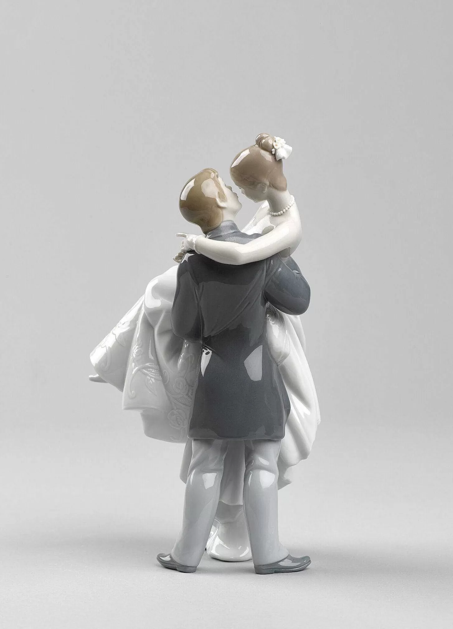 Lladró The Happiest Day Couple Figurine Type 356^ Heritage