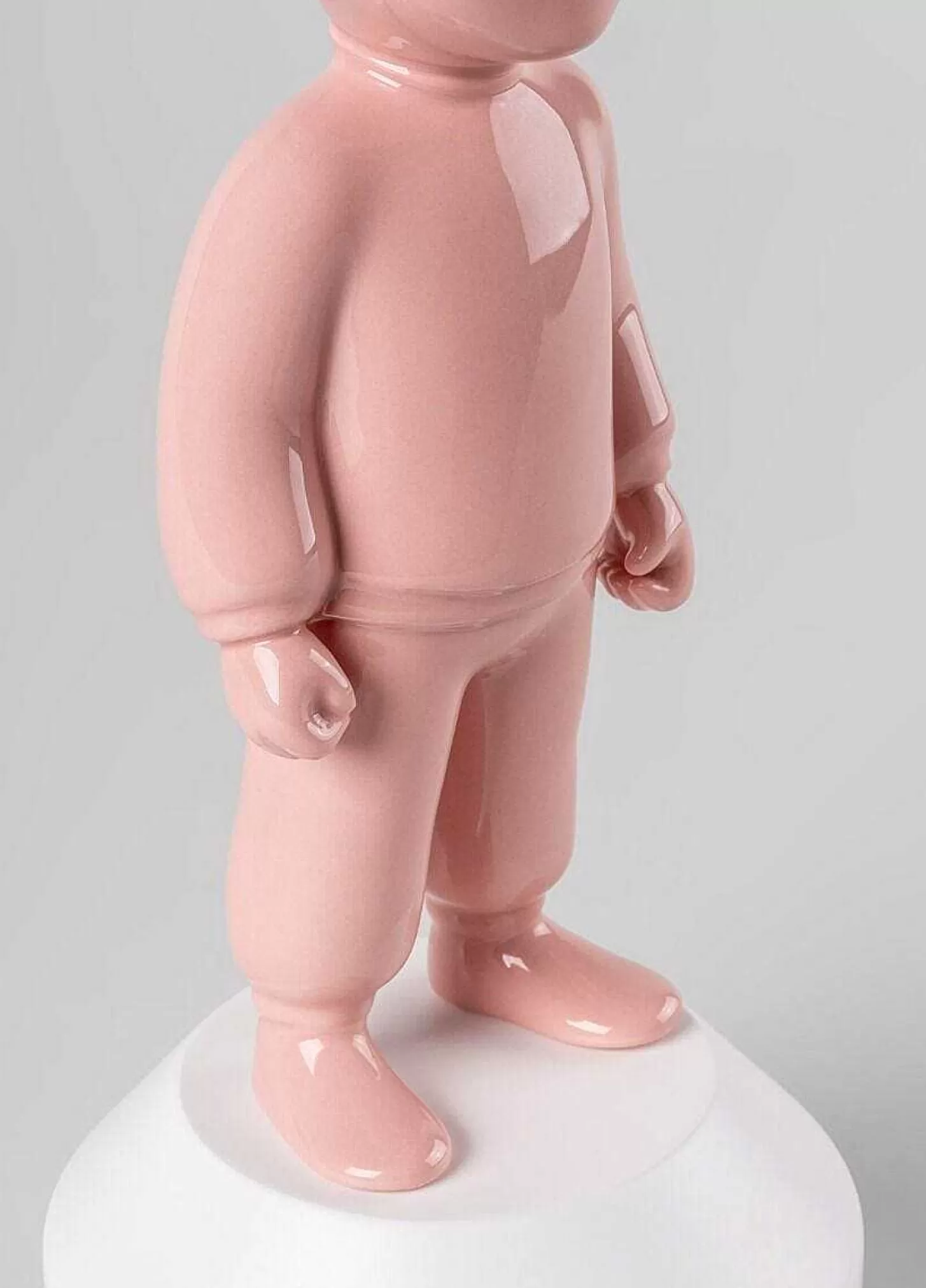 Lladró The Pink Guest Sculpture. Small Model^ Gifts